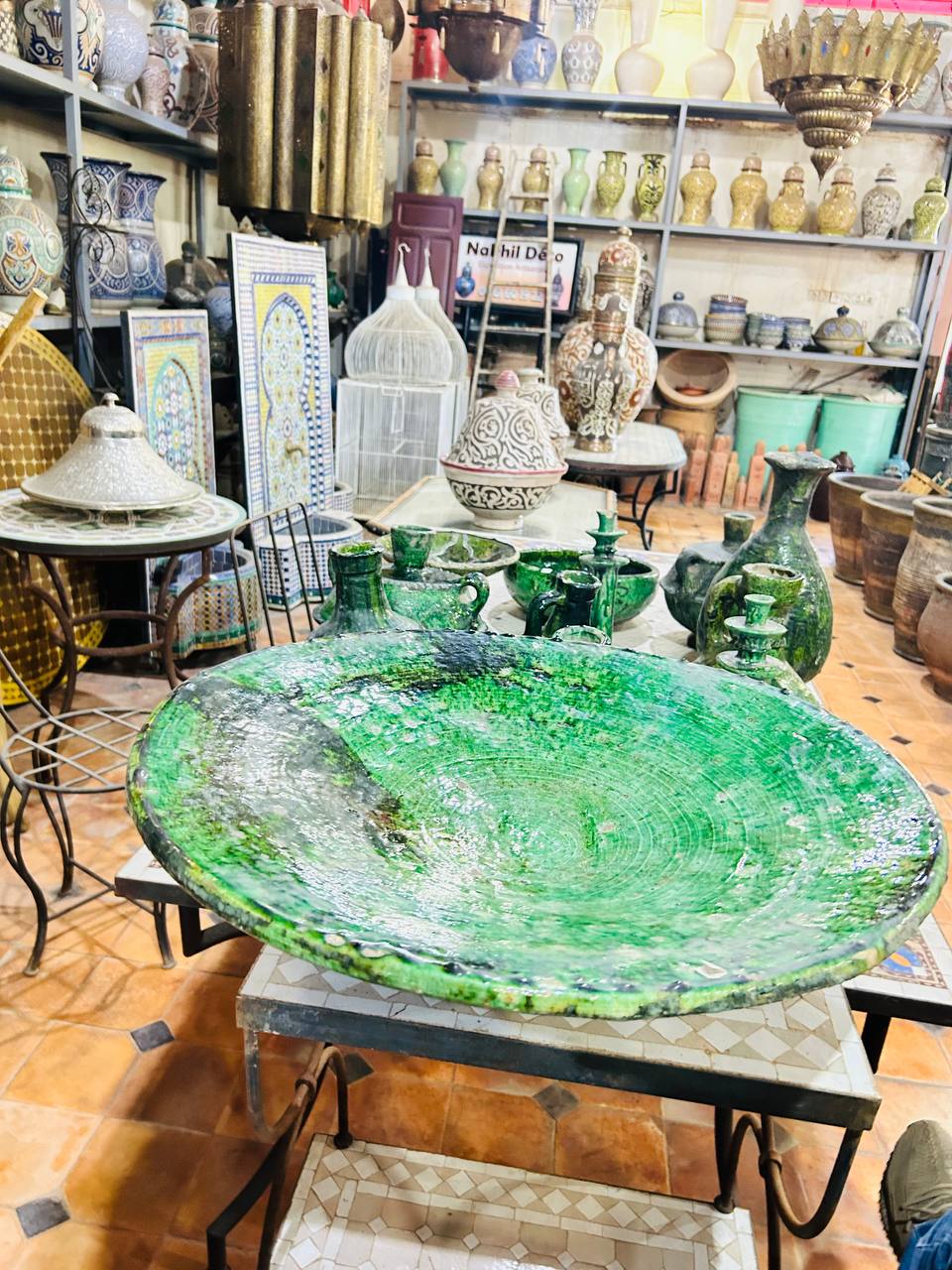 Grande Assiette Artisanale en Céramique Verte de Tamegroute - 60 cm - Pièce Unique