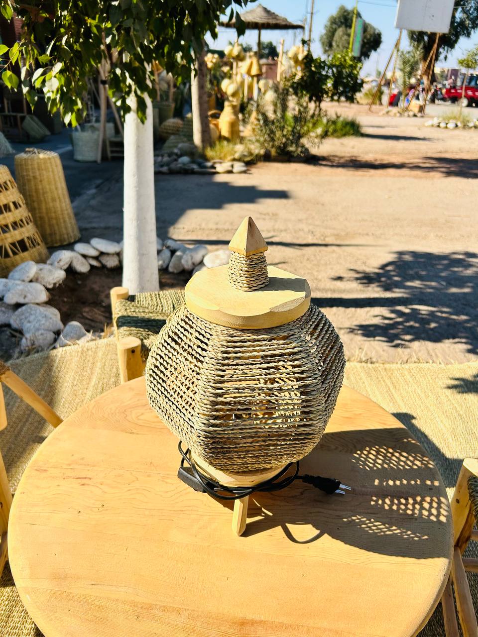 Abat-jour en Doum – Artisanat Traditionnel, Éclairage Naturel et Authentique