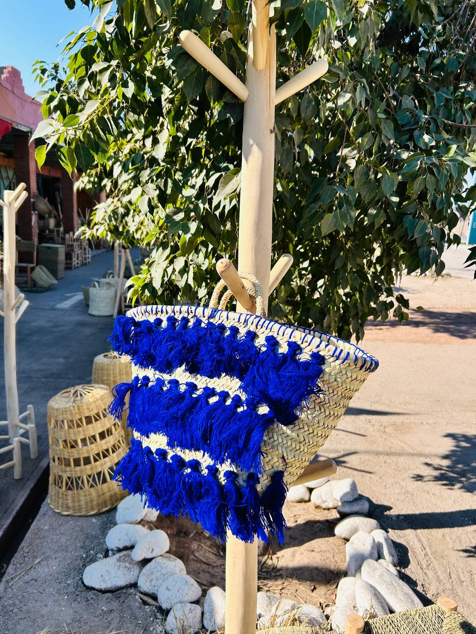 Panier en Doum – Design Bleu Tressé à la Main